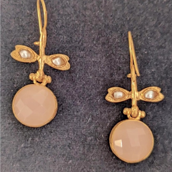 Handmade rose quartz and grey pearl drop earrings - Picture 1 of 3